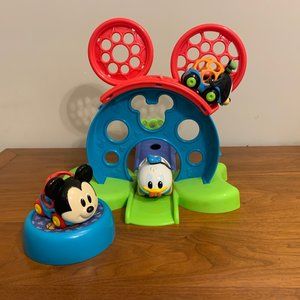 disney baby go grippers bounce around playset